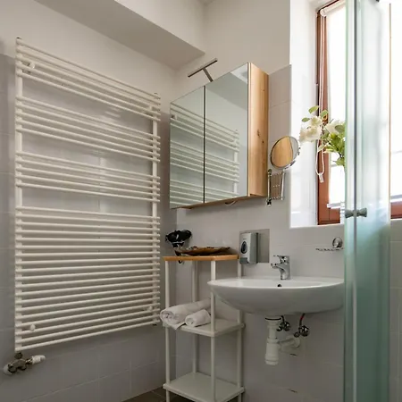 Hotel apartamentowy Grossmann Haz