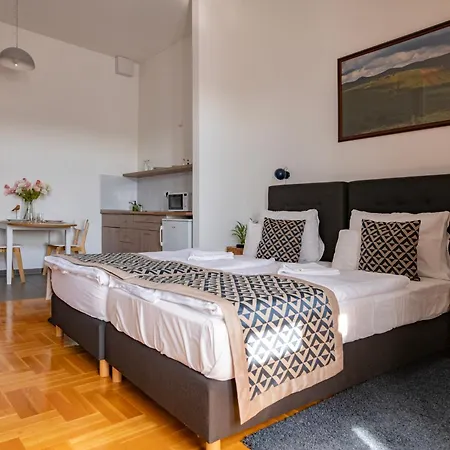 Hotel apartamentowy Grossmann Haz