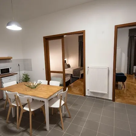 Grossmann Haz Hotel apartamentowy Mád