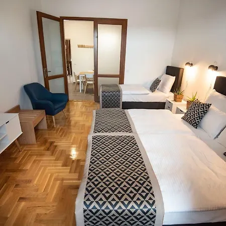 Grossmann Haz Hotel apartamentowy